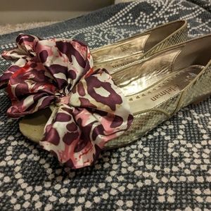 Libby Edelman Gold Bow Shoes
